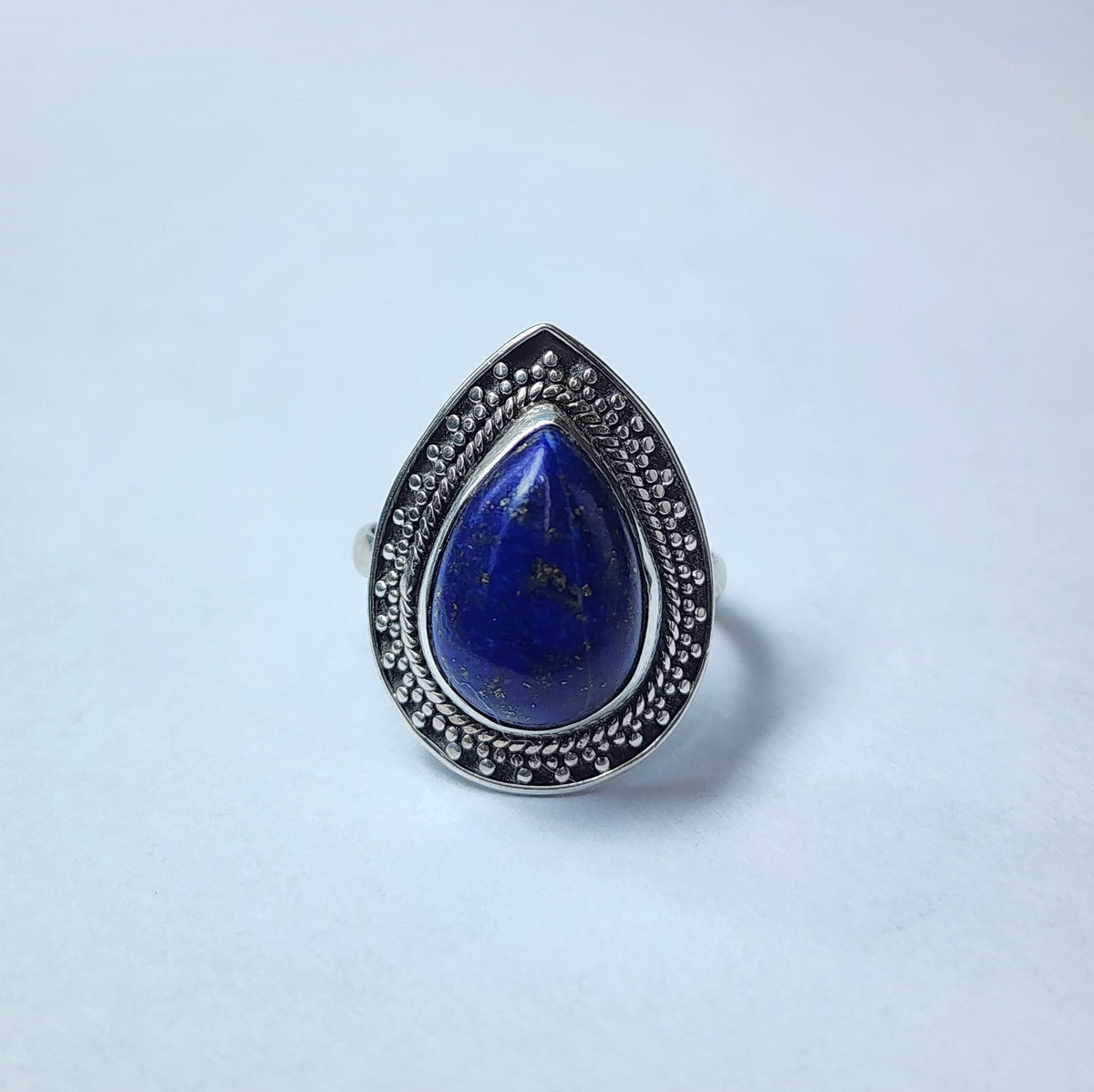 Anillo lágrima de Lapizlázuli